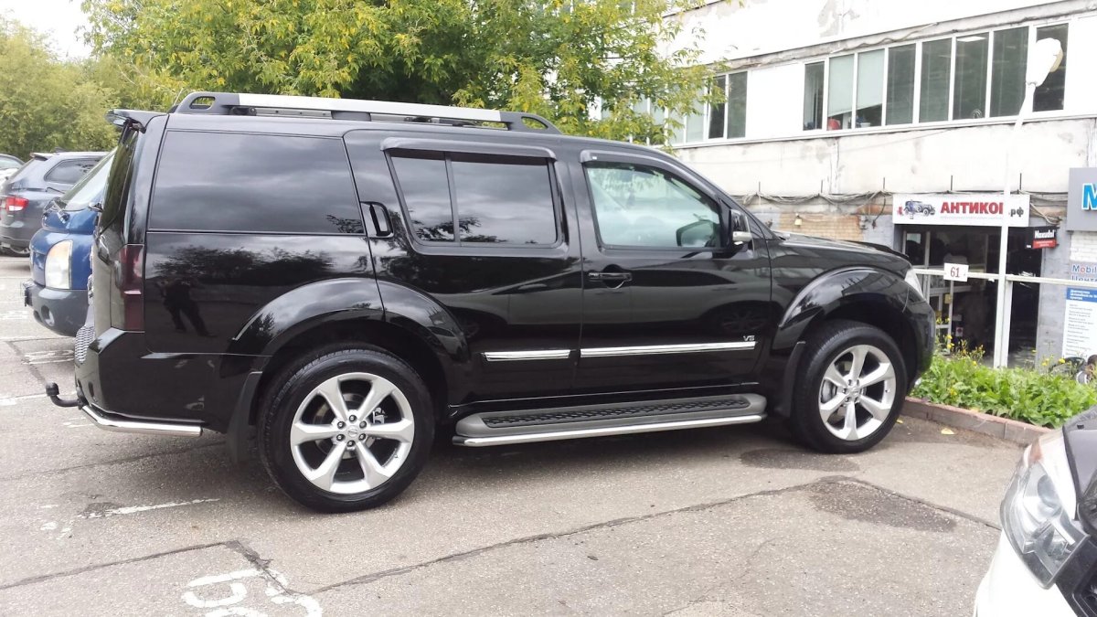 Nissan Pathfinder r51 r20