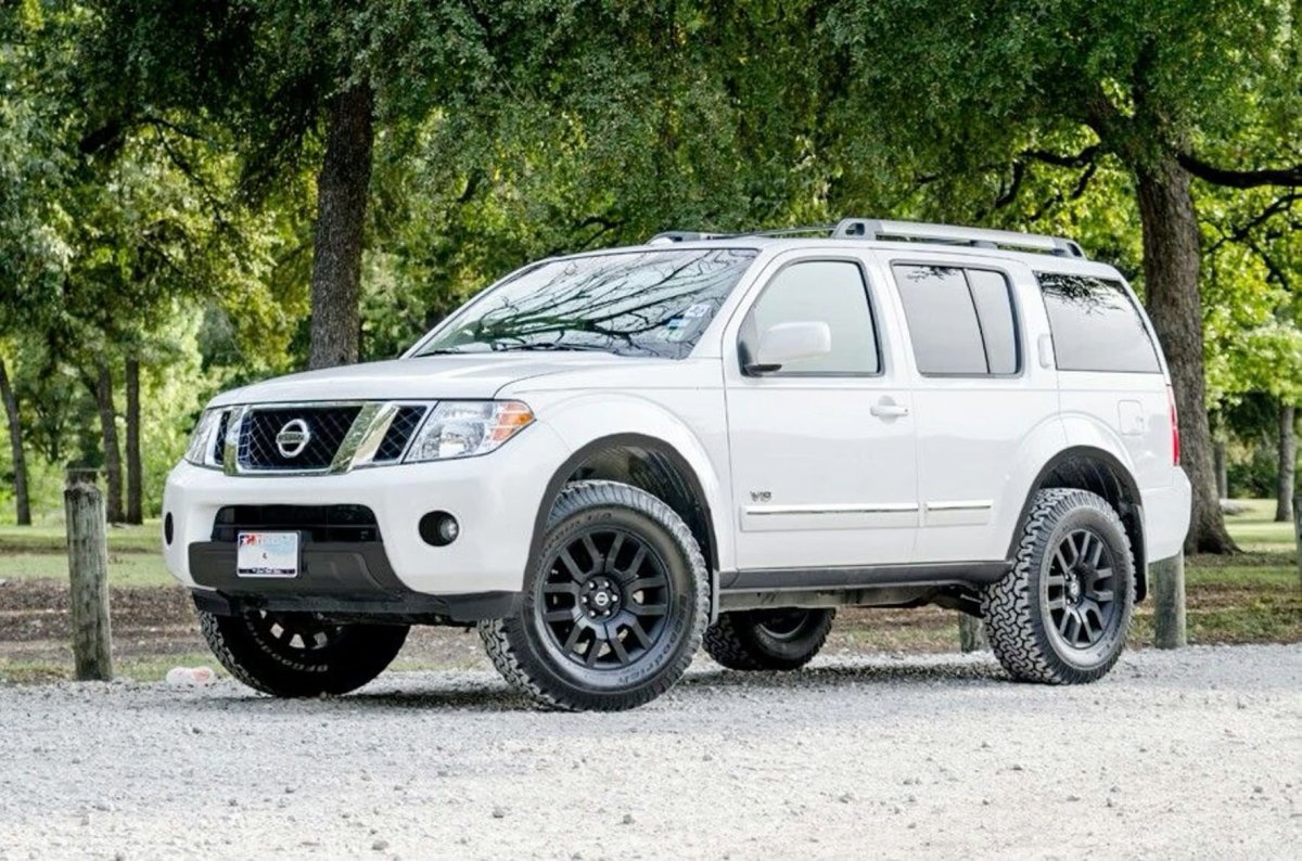 Nissan Pathfinder r51 2008
