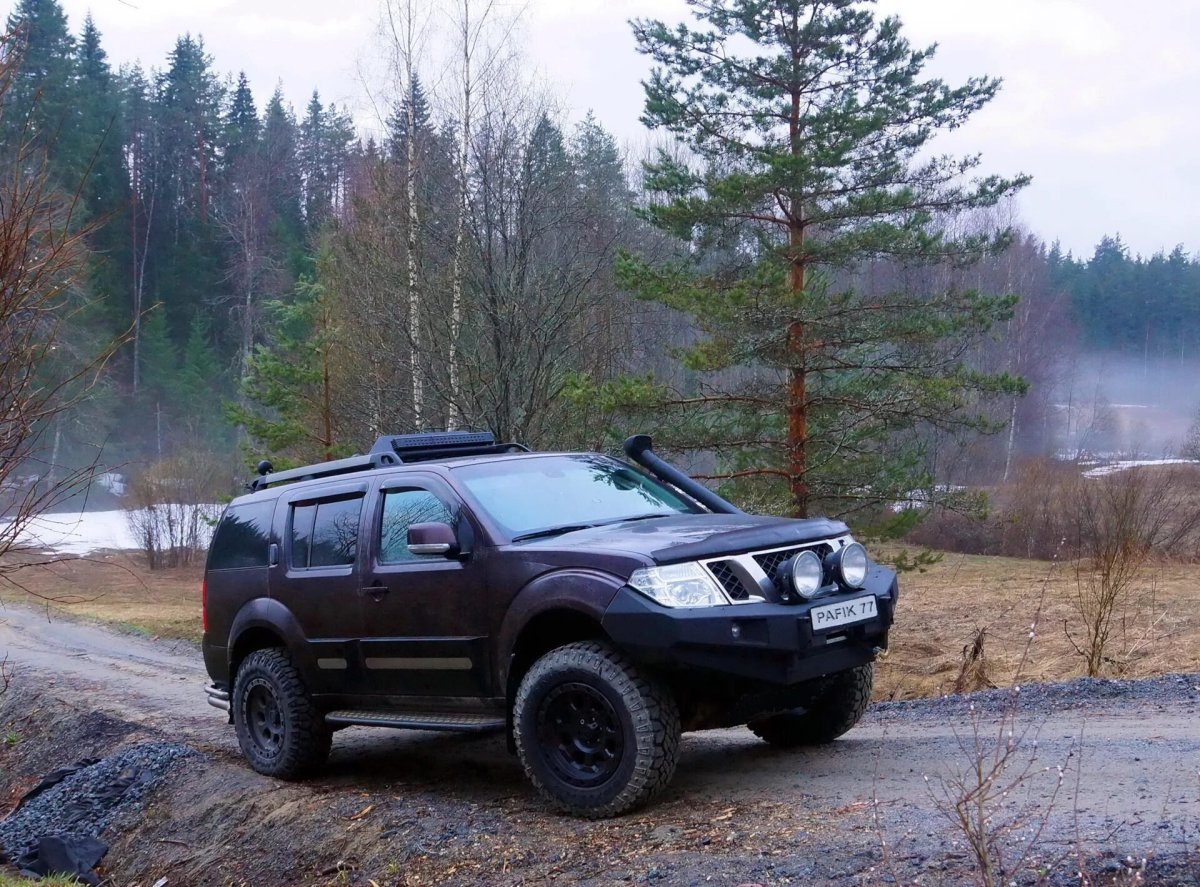 Nissan Pathfinder 3 off Road