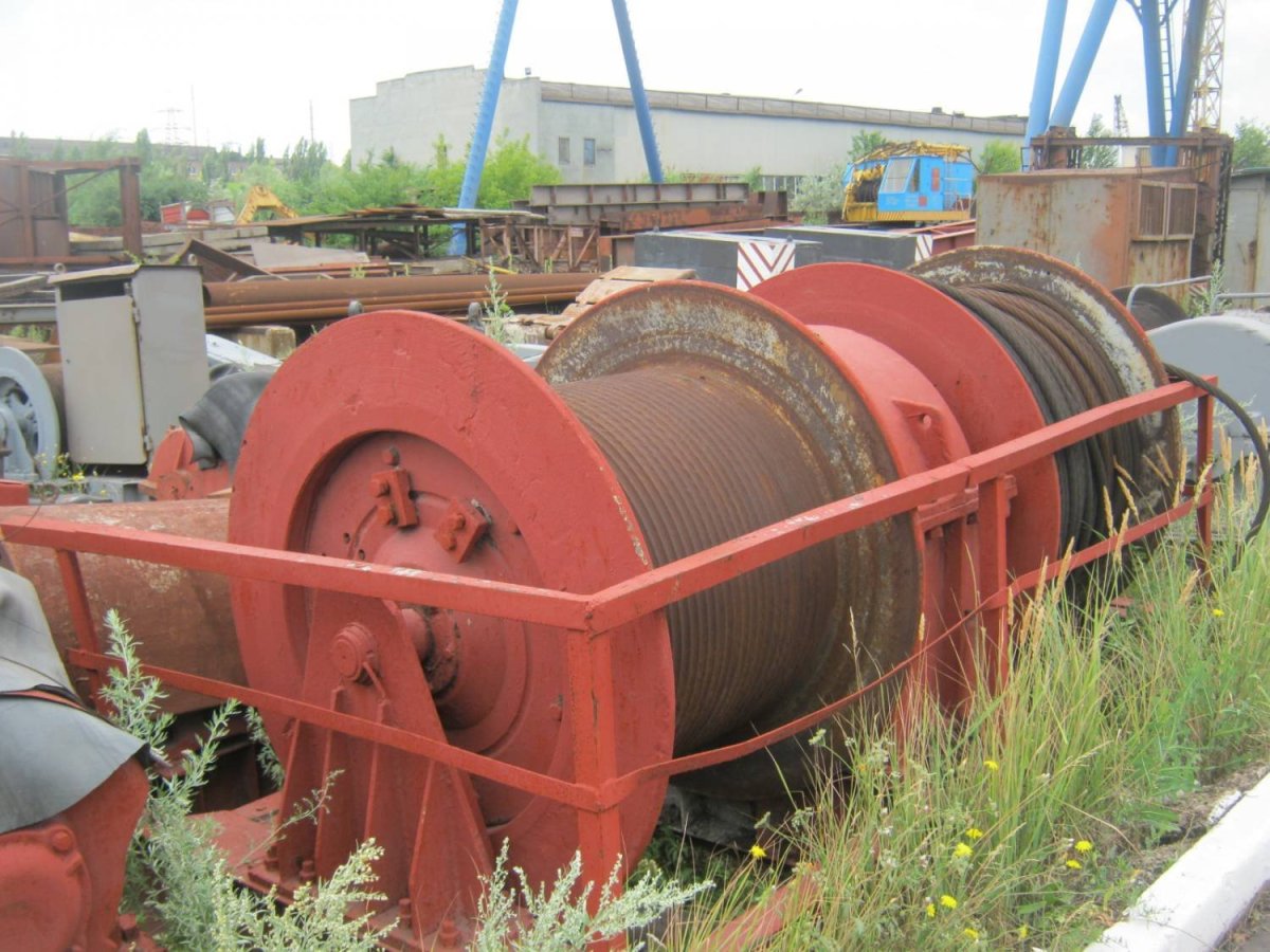 Лебедка автокрана Либхер