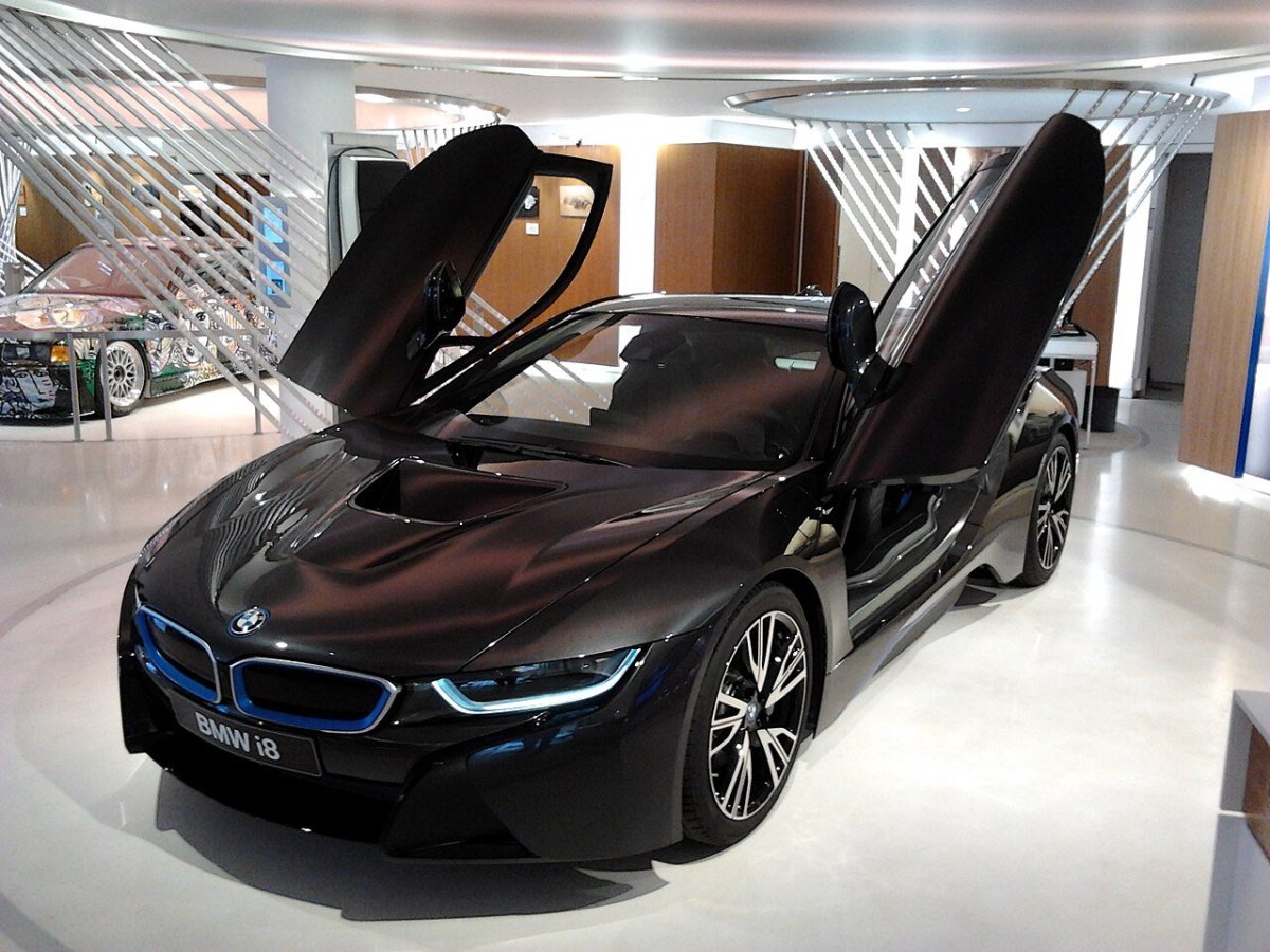 БМВ i8 Coupe