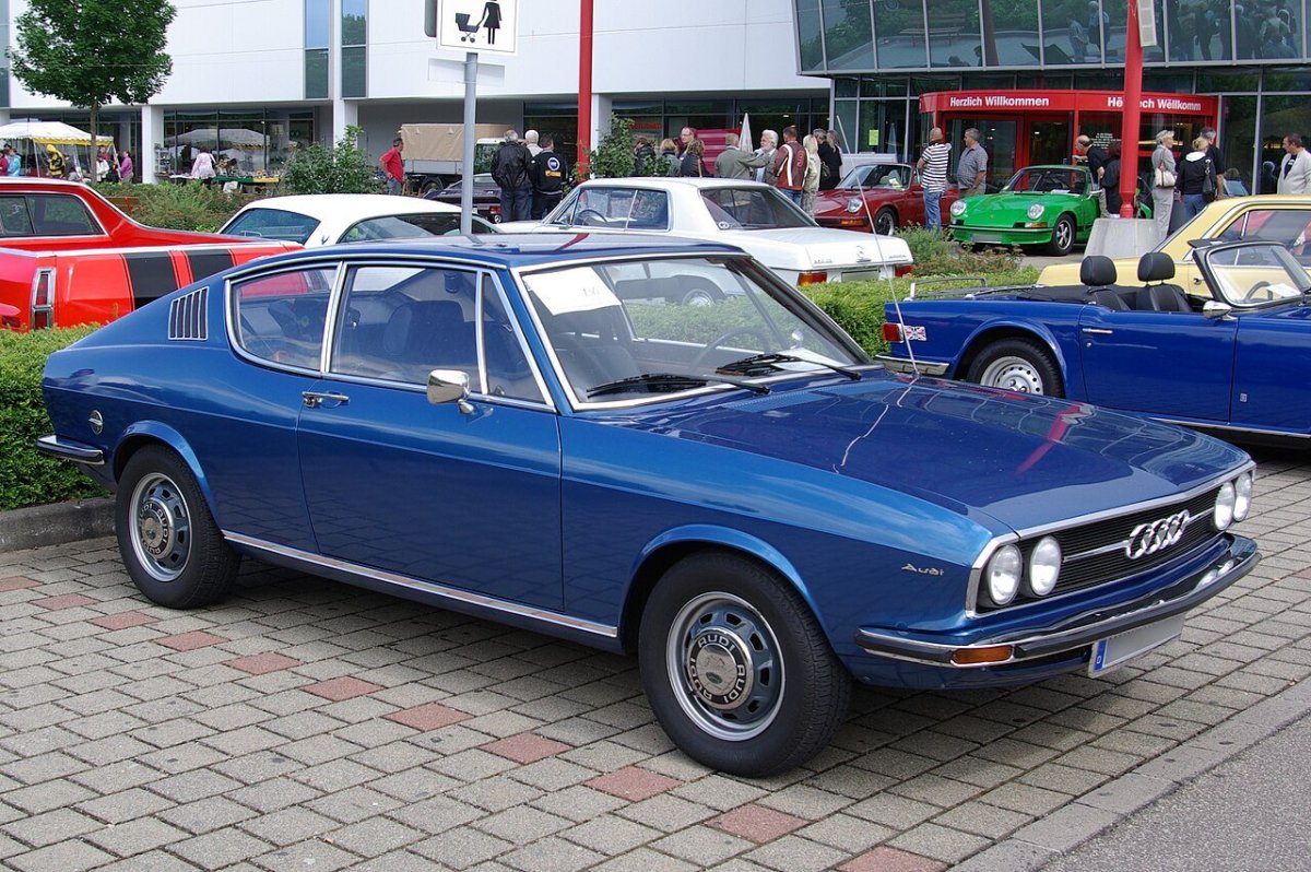 Audi 100 купе
