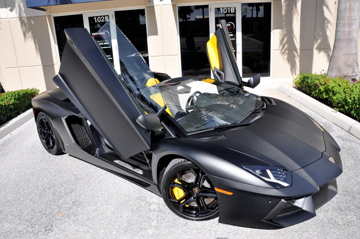 Lamborghini Aventador lp700-4
