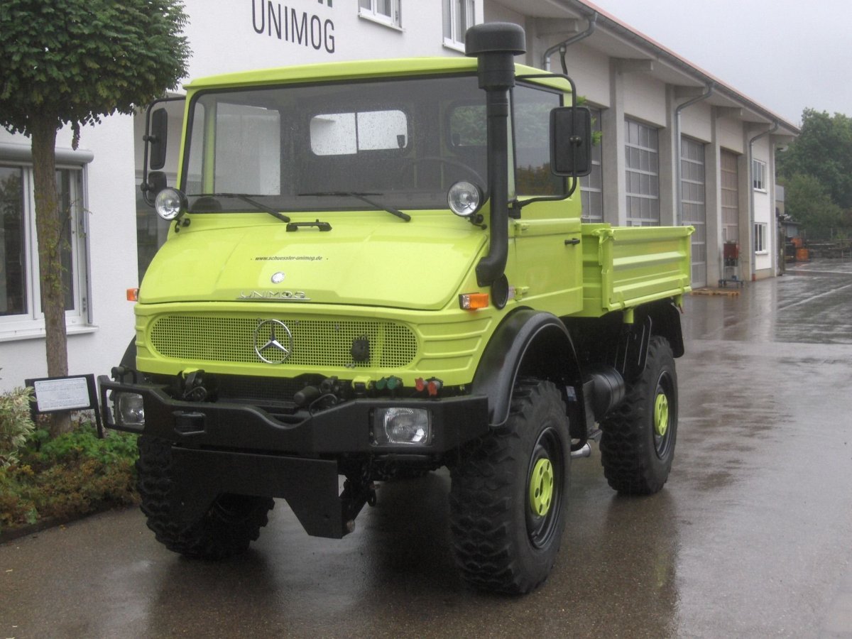 Мерседес Унимог 2022