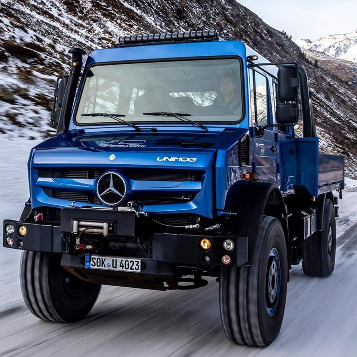 Mercedes Benz Unimog 2022