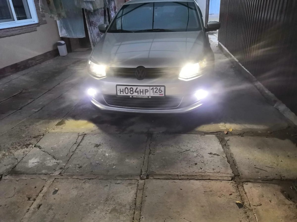 Свет в машине