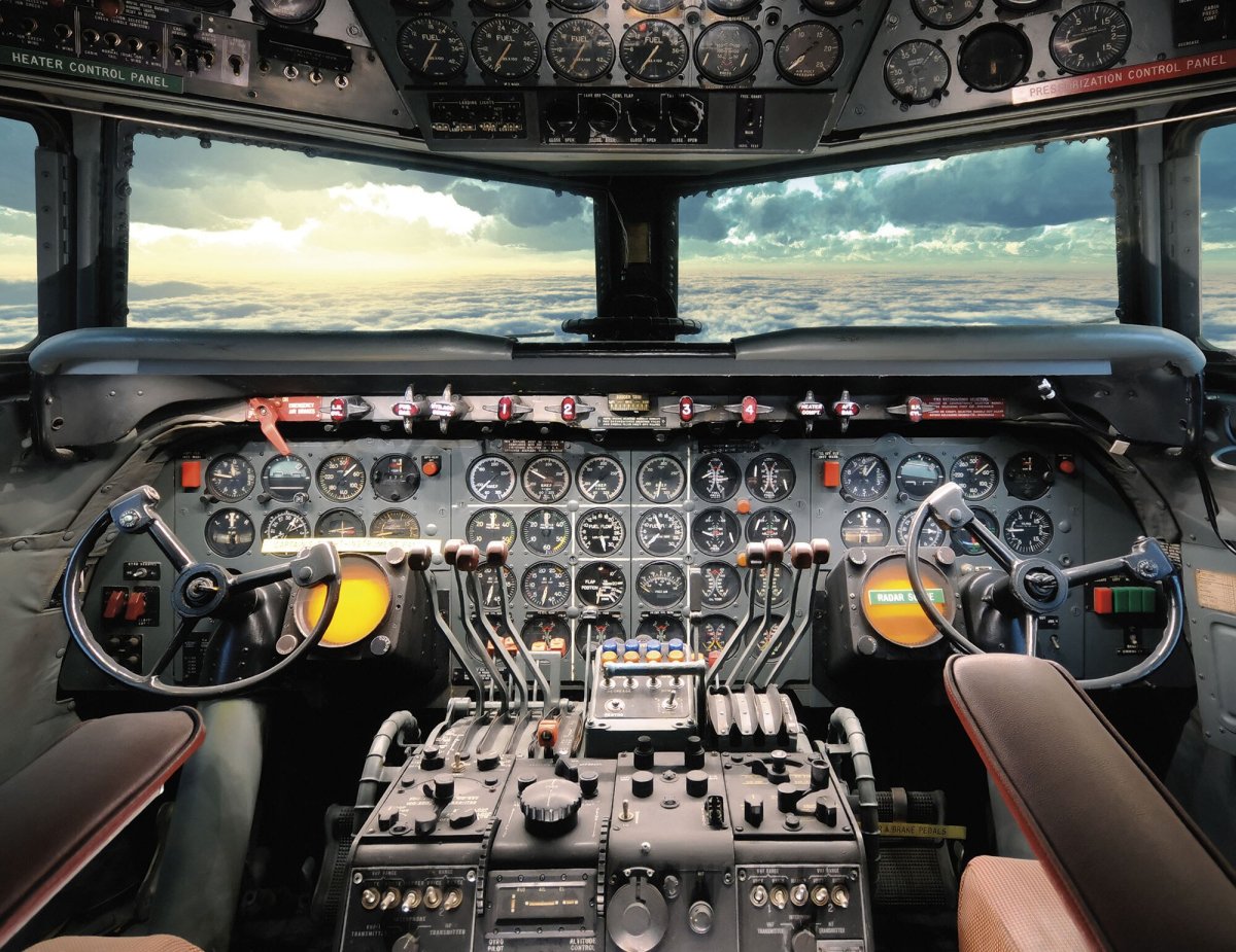 Панель самолета