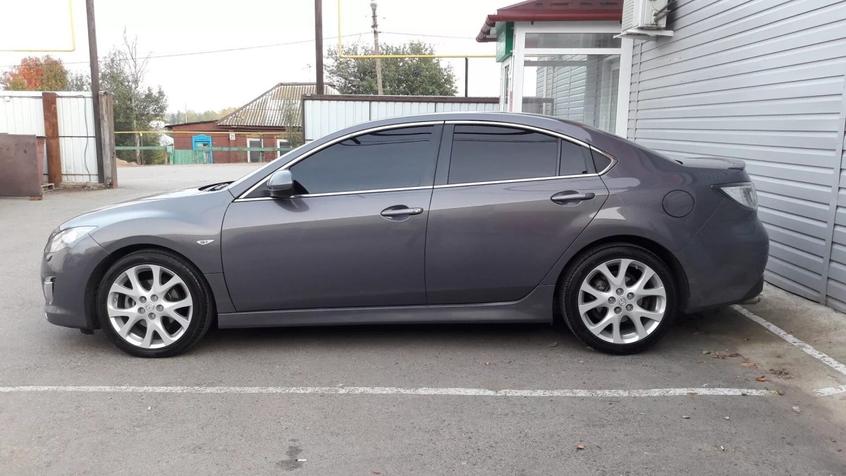 Мазда 6 серая тонировка