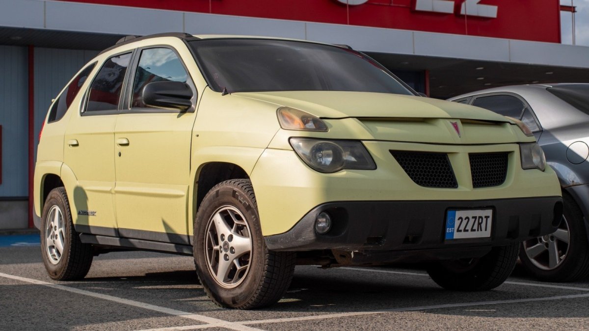 Pontiac Aztek 2000