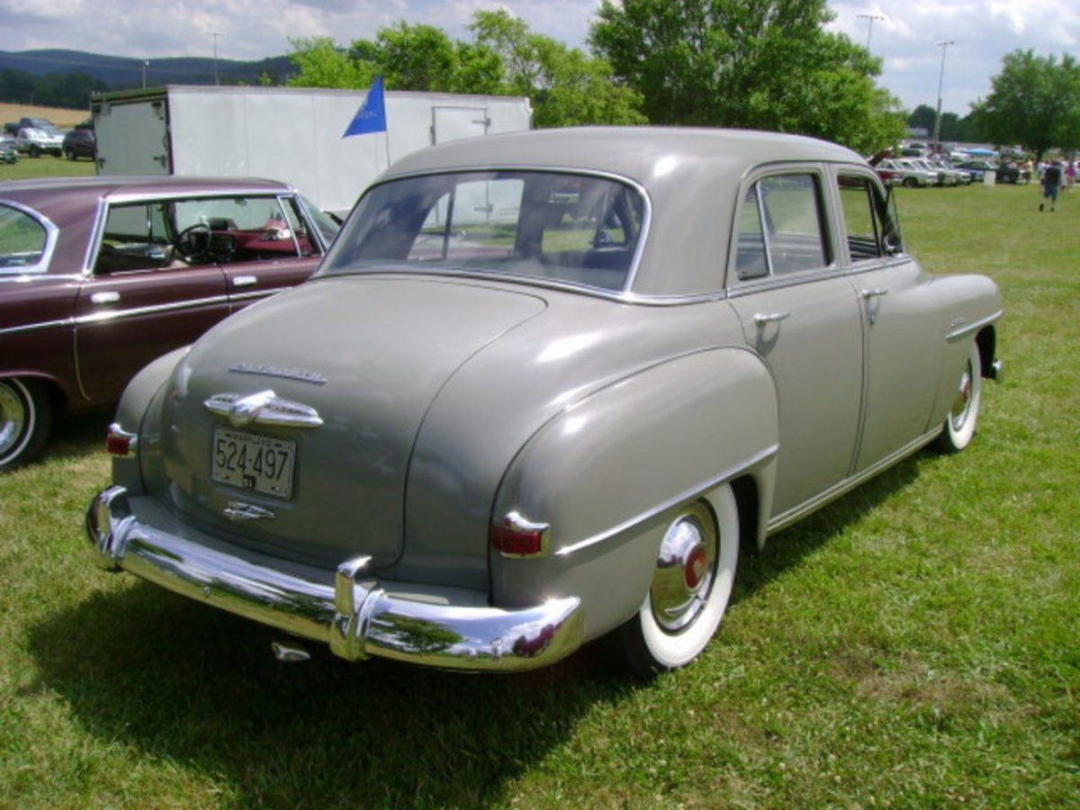 Plymouth Cranbrook 1952