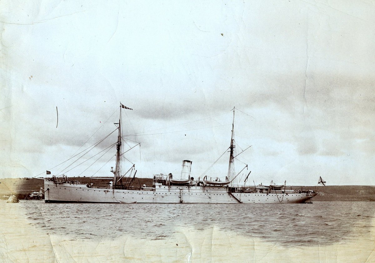 Минный заградитель Нарова