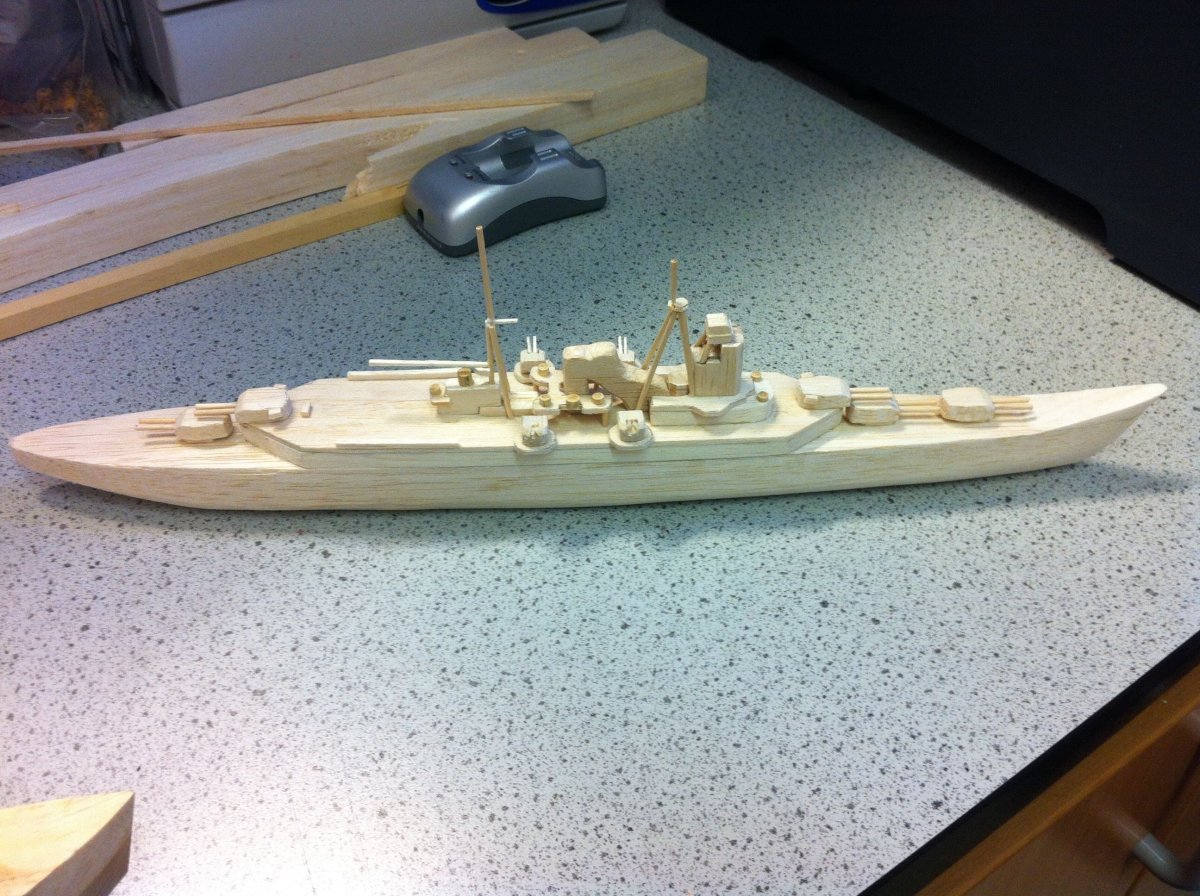 Военный корабль из дерева