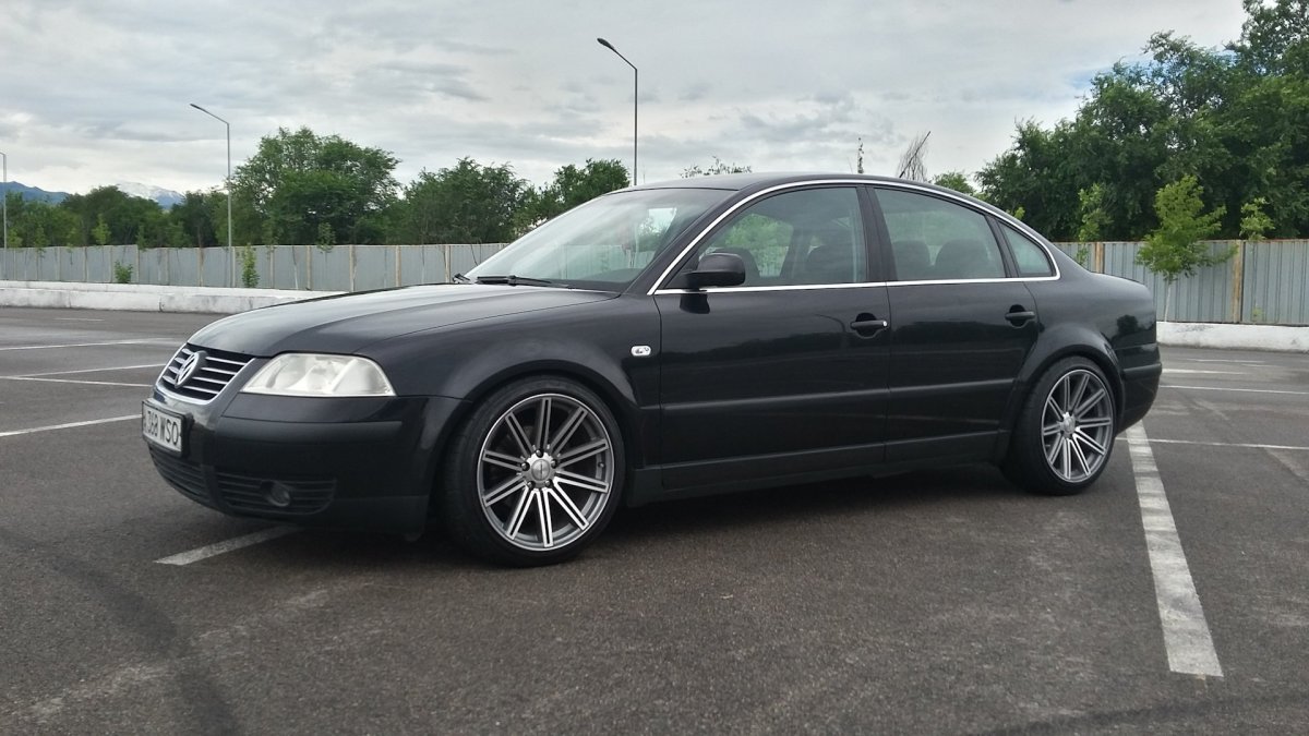 VW Passat b5 черный r17