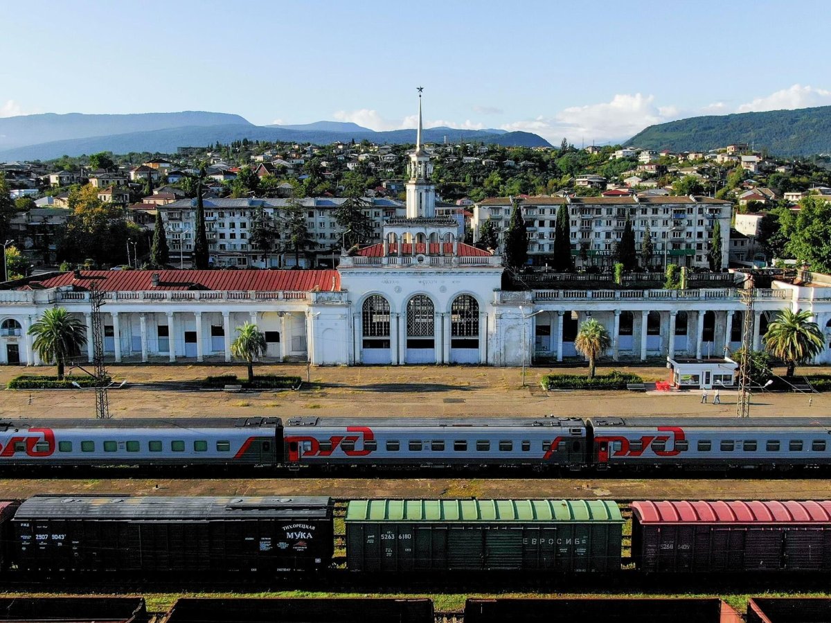 ЖД вокзал Сухум Абхазия