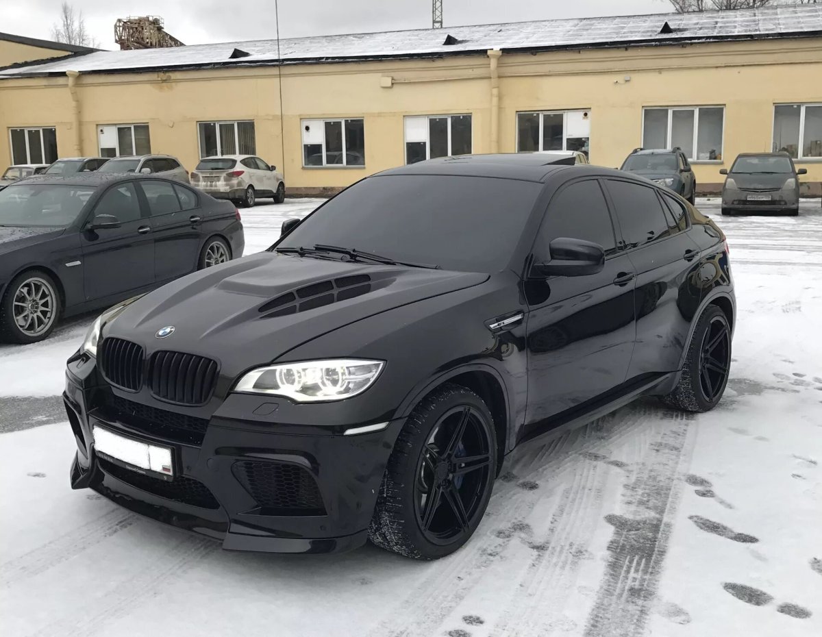 БМВ x6m черная матовая