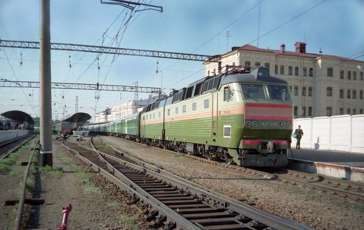 Фирменный поезд Нижегородец 036э