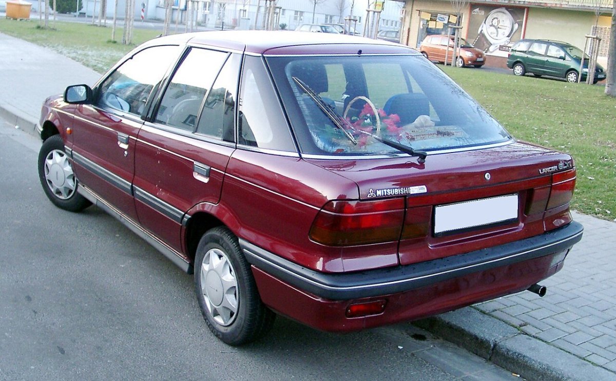 Mitsubishi Lancer 1991-1992