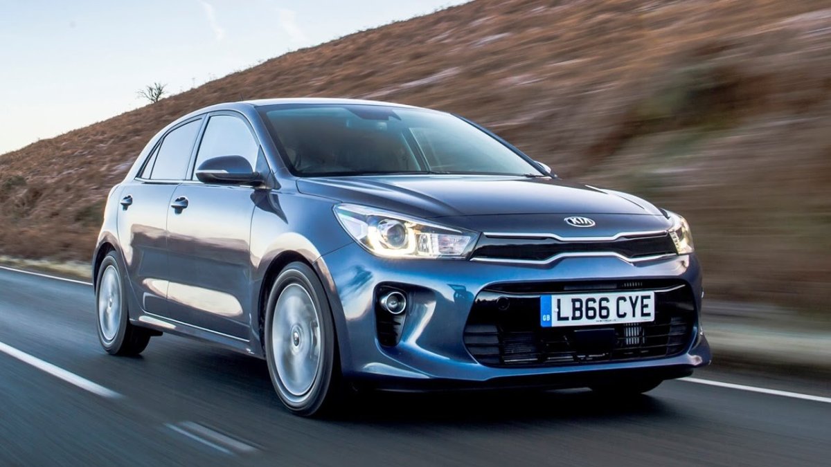 Kia Rio 2017 хэтчбек