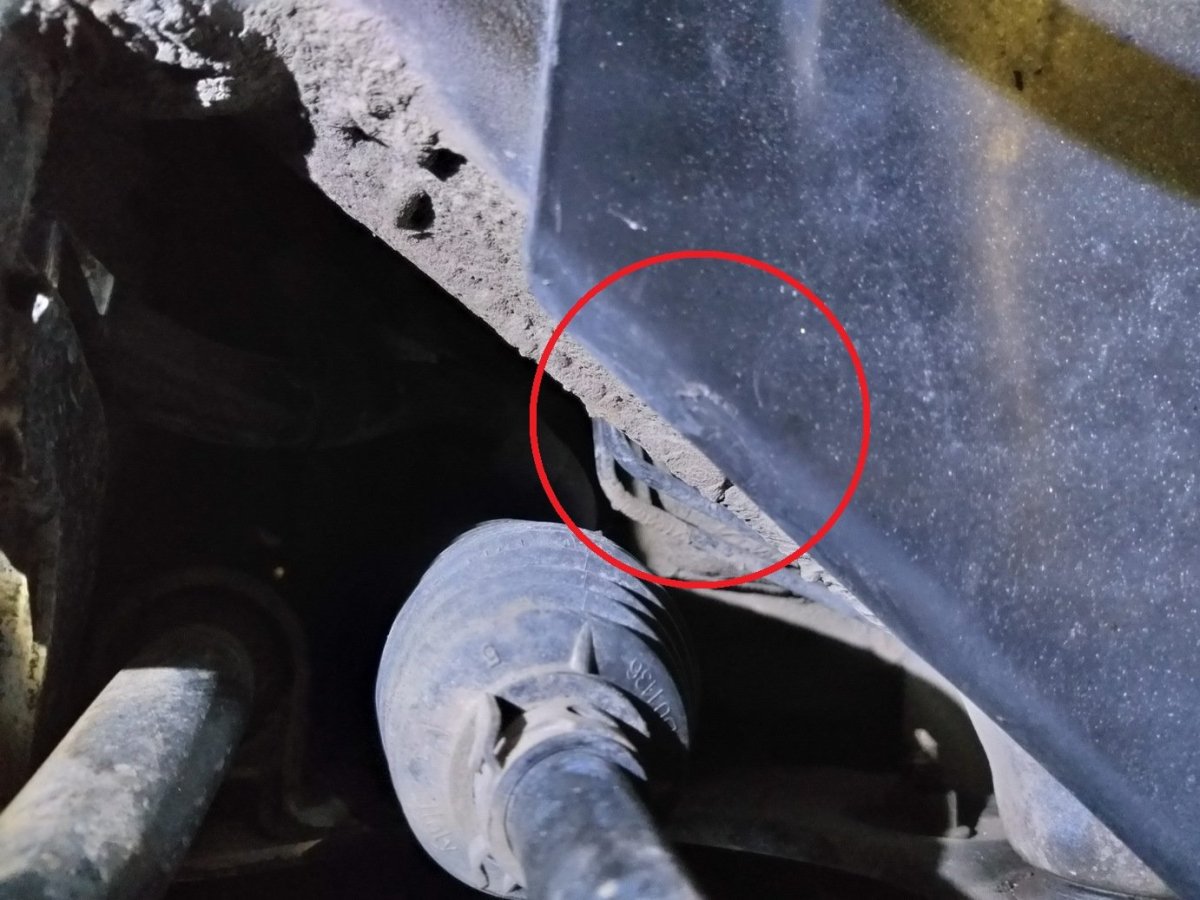 Фабия 2 мелкий стук спереди