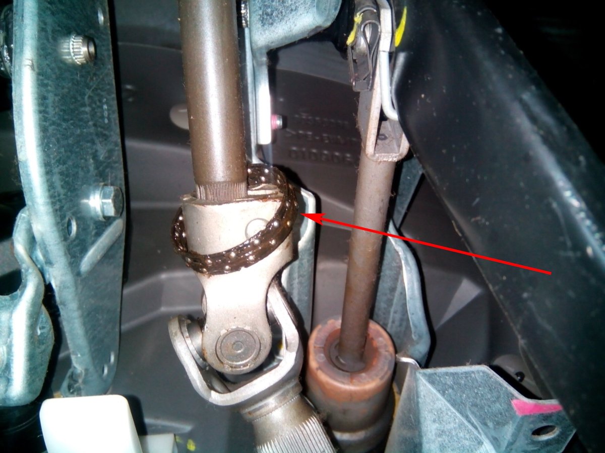 Рулевой вал Рено Логан 1