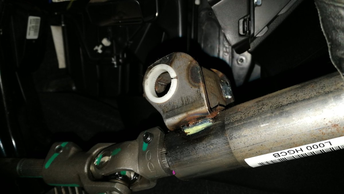 Рулевой вал Хендай Солярис