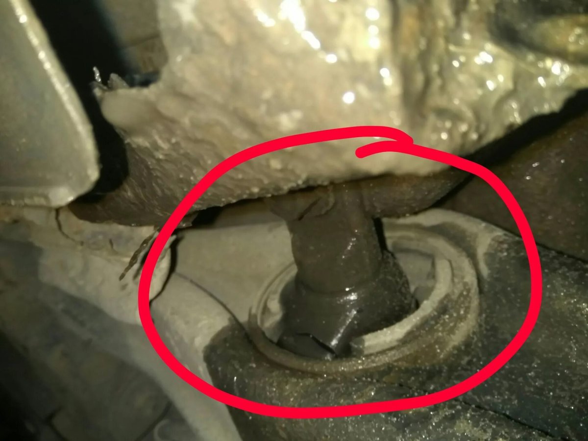 Опель Астра j стук в передней подвеске на мелких Кочках