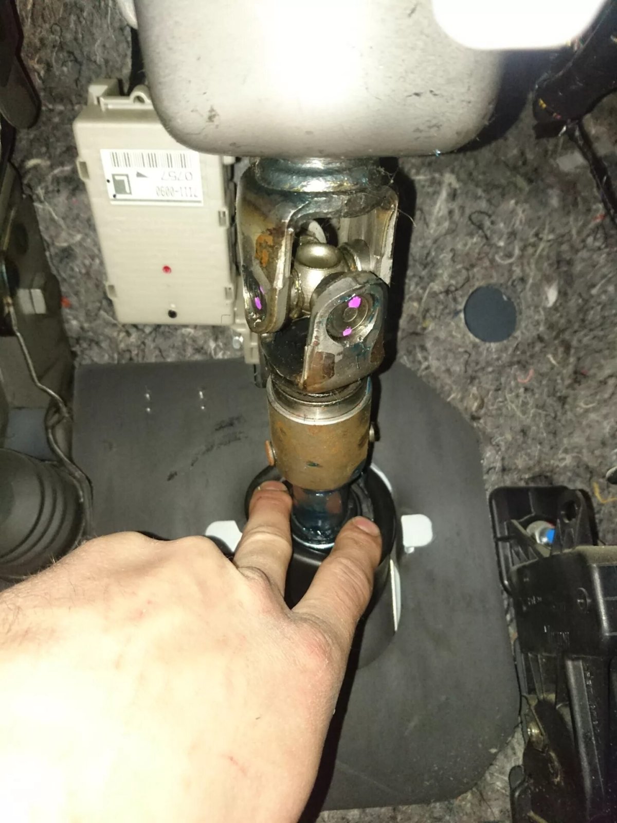 Рулевой вал Паджеро 3