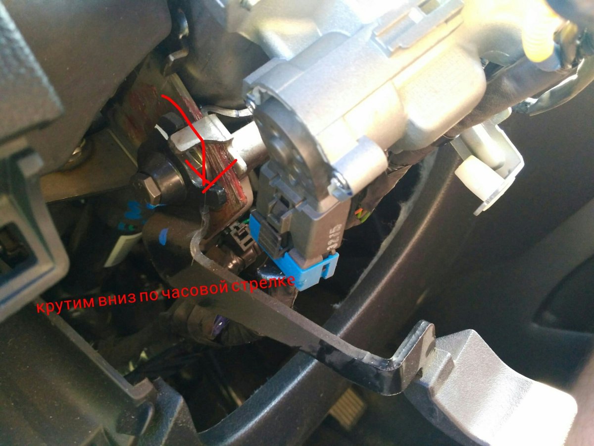 Киа Рио 2 стук рулевой в рулевой колонке