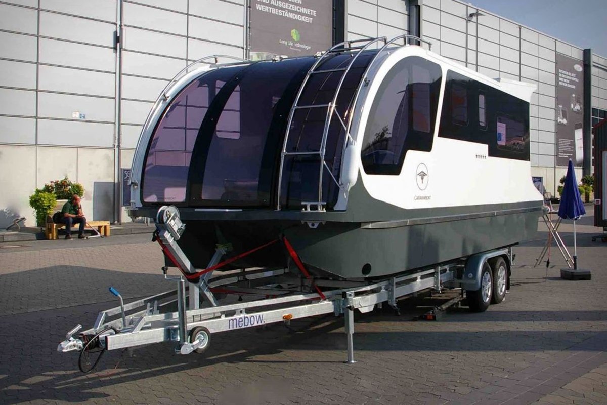 Хаусбот автодом