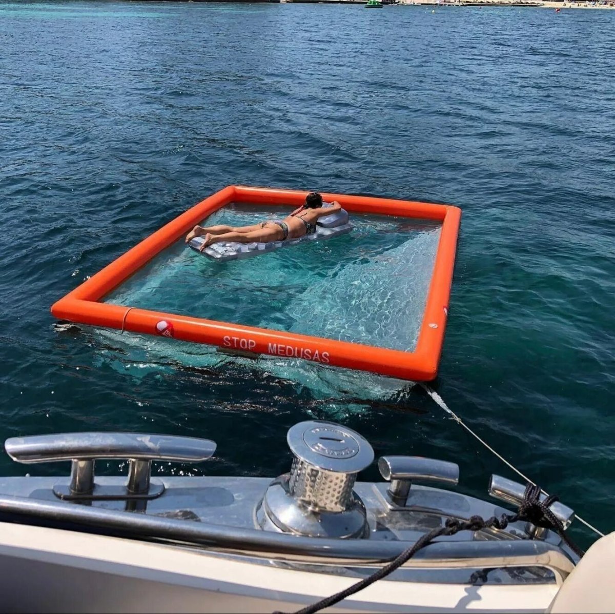 Бассейн на яхте