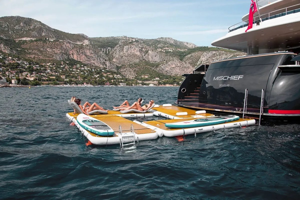 Надувные яхты и платформы