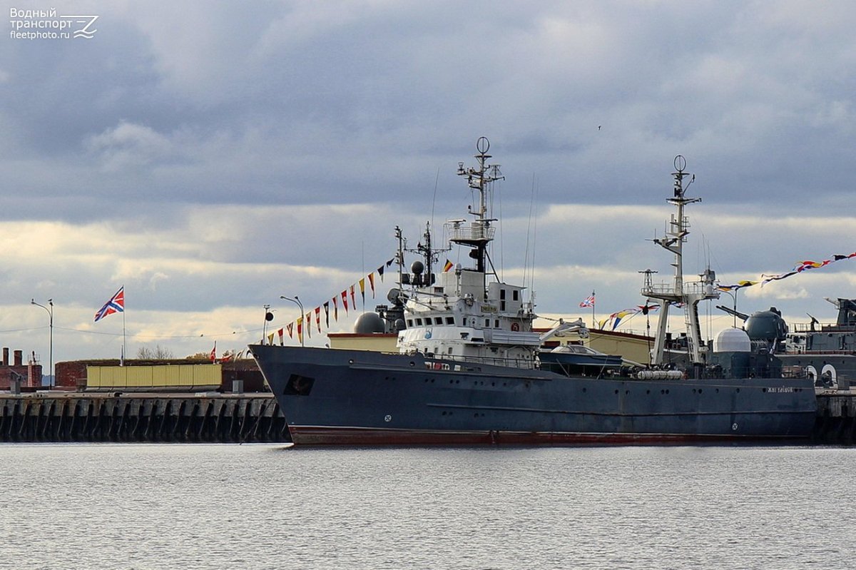 Разведывательный корабль Жигулевск