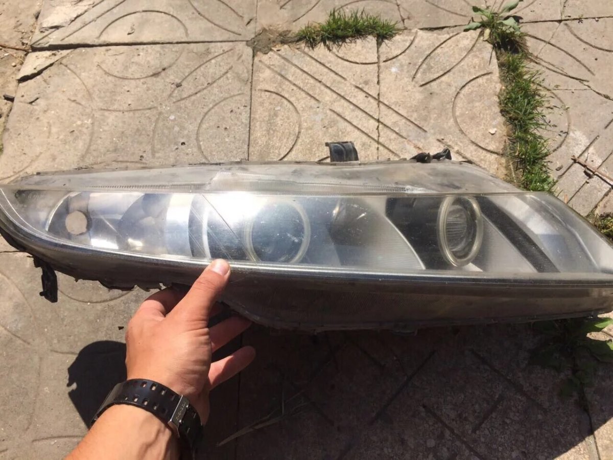 Стекло фары Civic 5d
