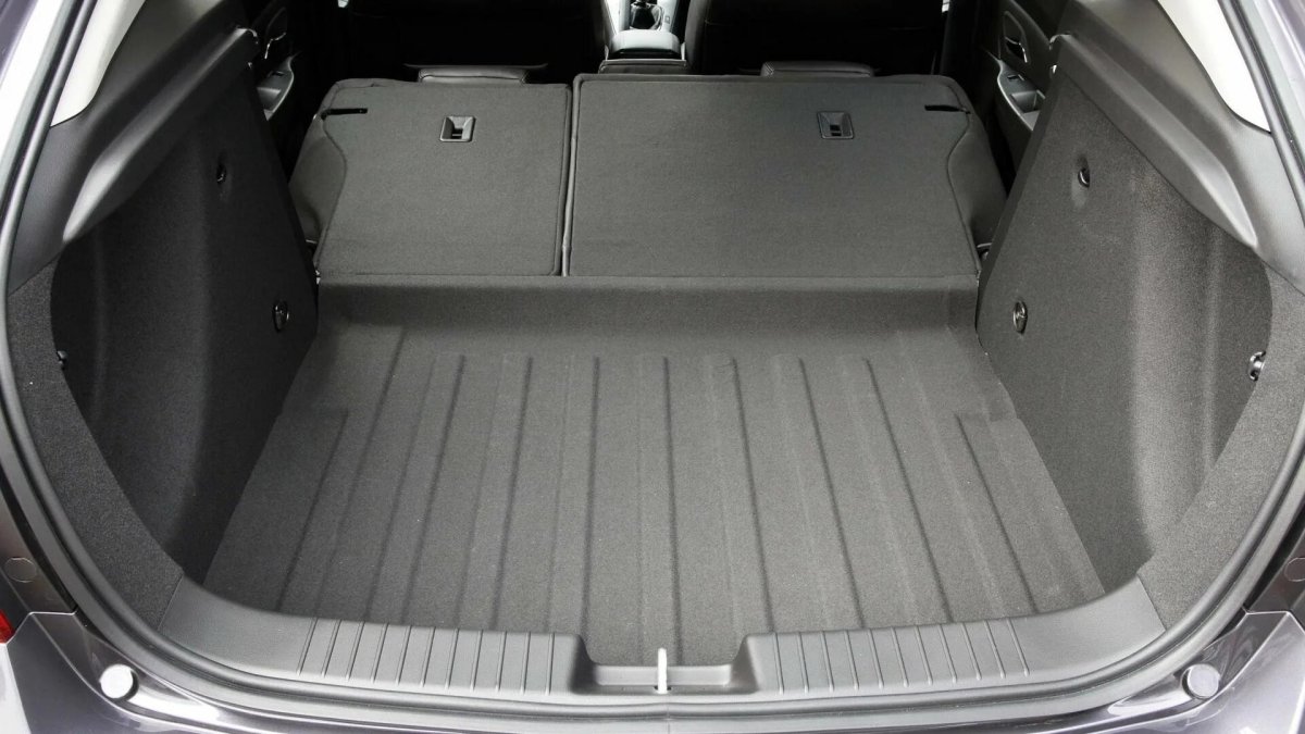 Шевроле Круз универсал багажник