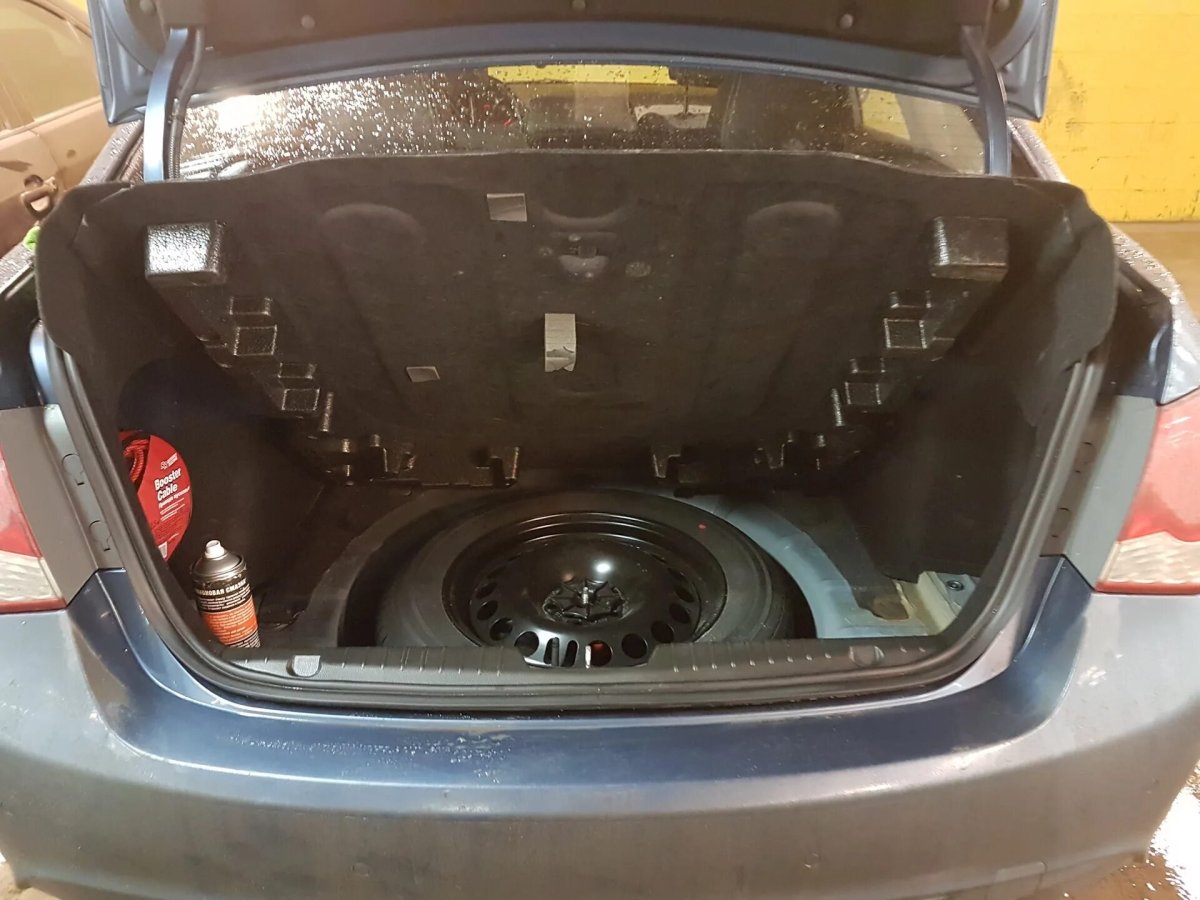 Сабвуфер в Шевроле Круз седан