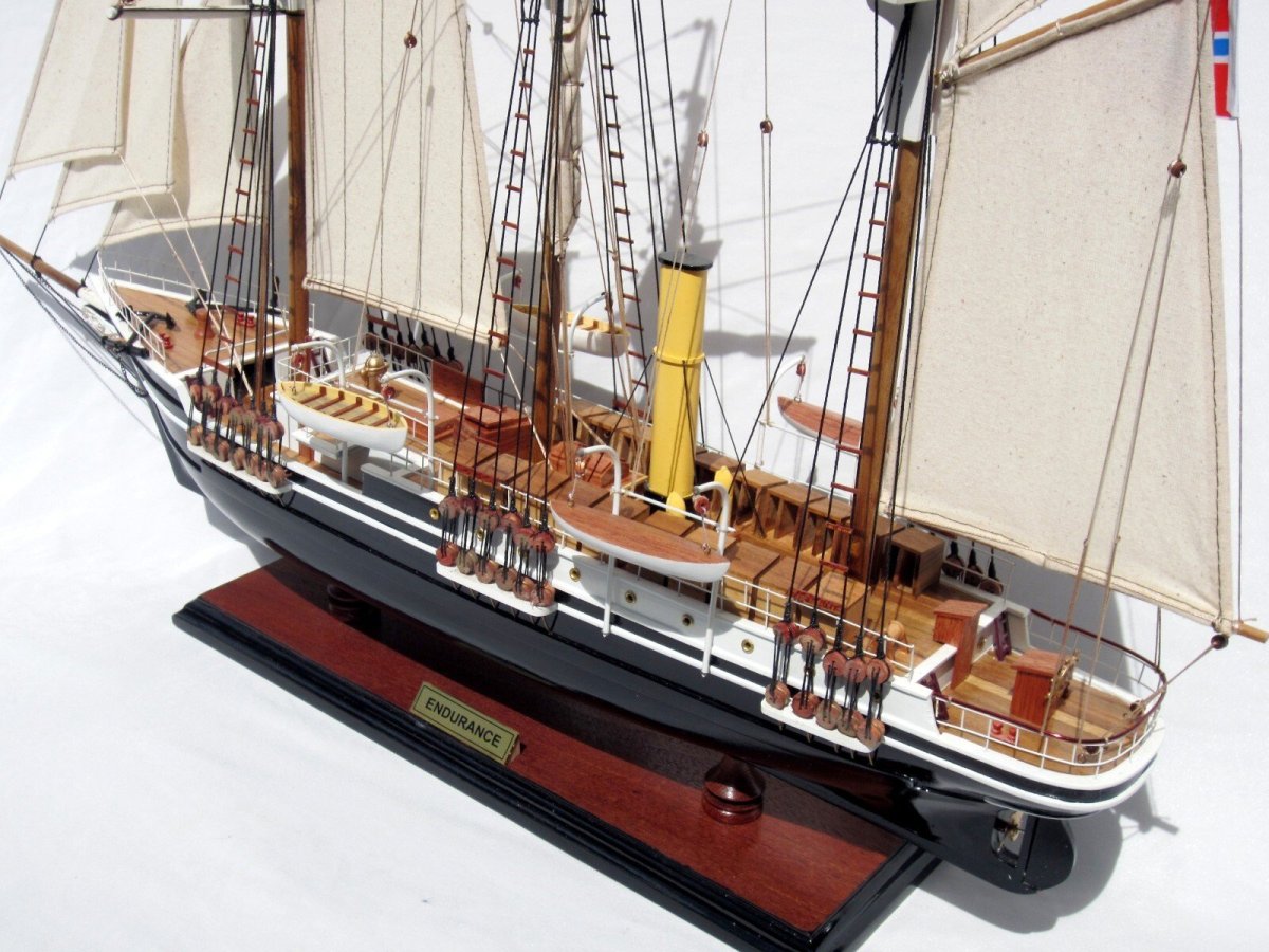 Баркентина Juan Sebastian Elcano