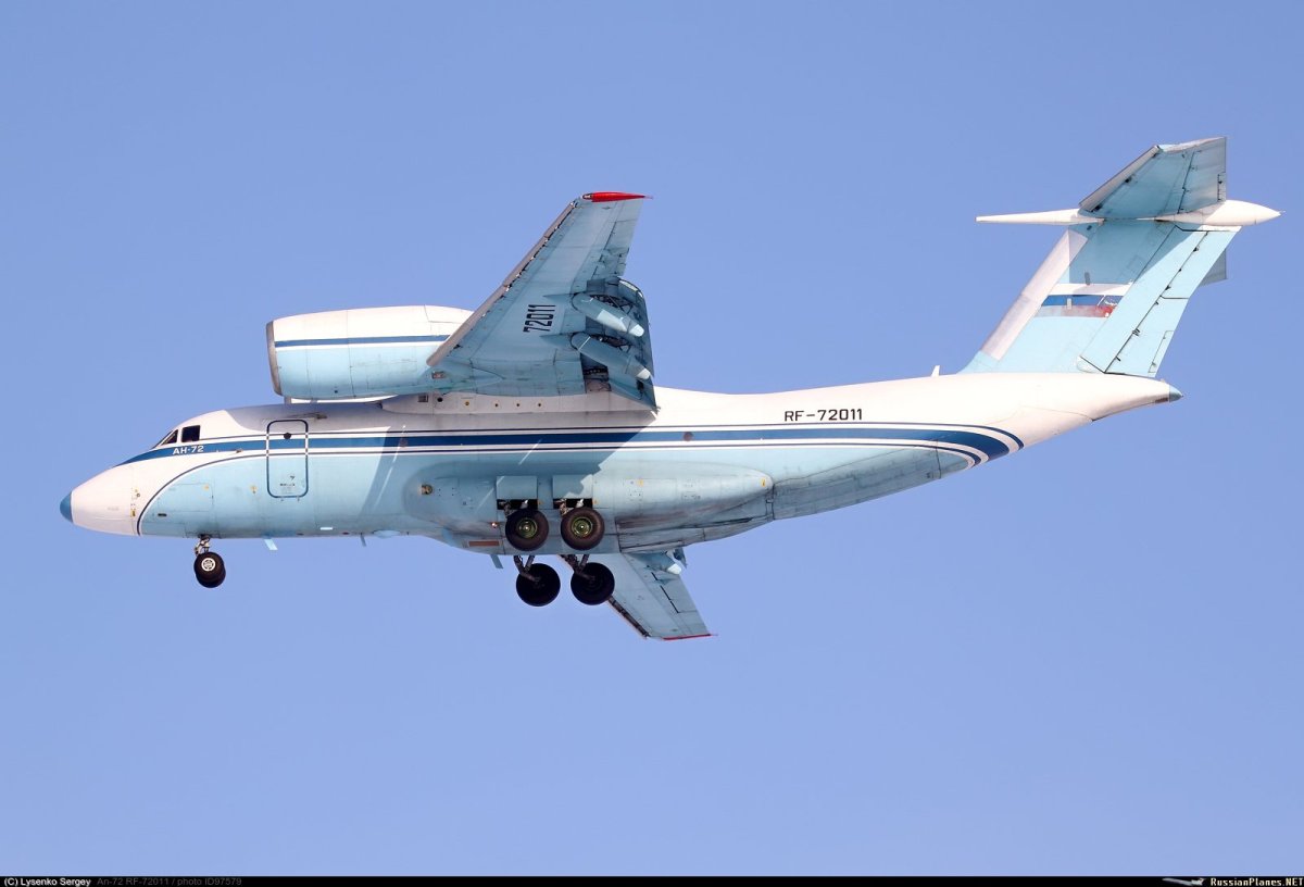 АН-72 С одной турбиной