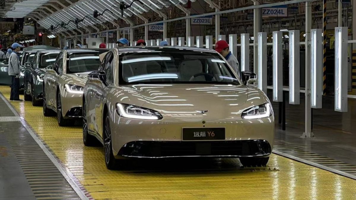 Электромобиль Yuanhang h8