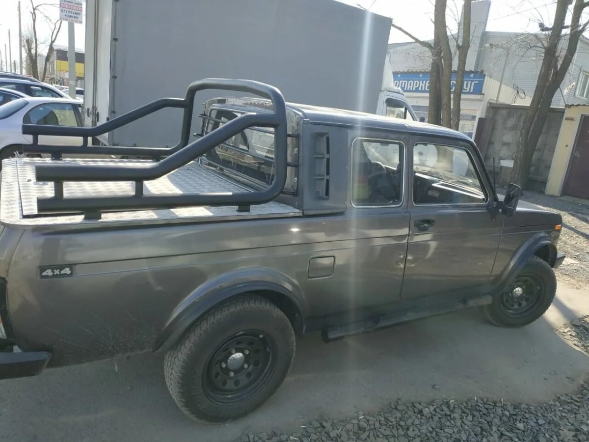 Lada 2329
