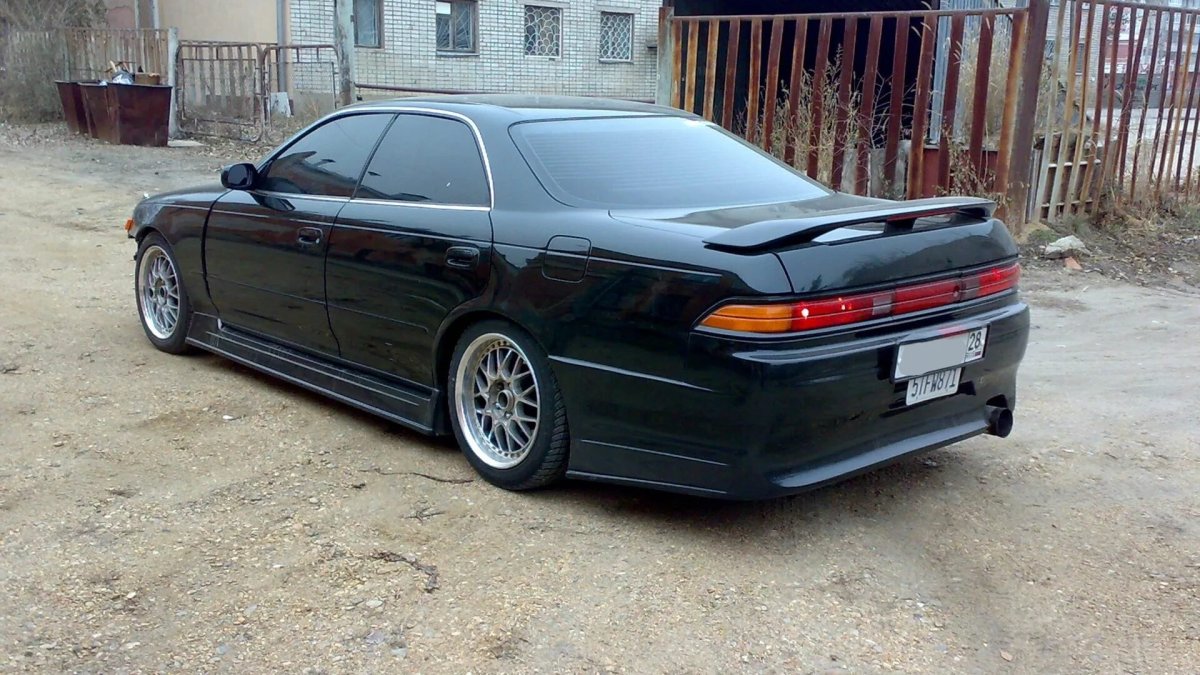 Тойота Марк 2 90 кузов Самурай