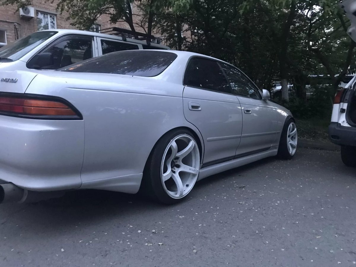 Toyota Mark 2 90 белый