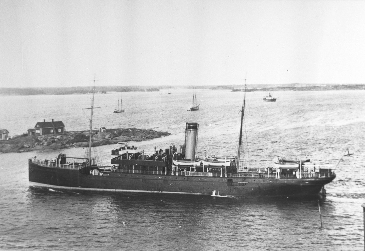 Пароход Ломоносов