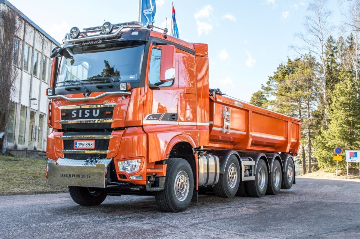 Sisu тягач