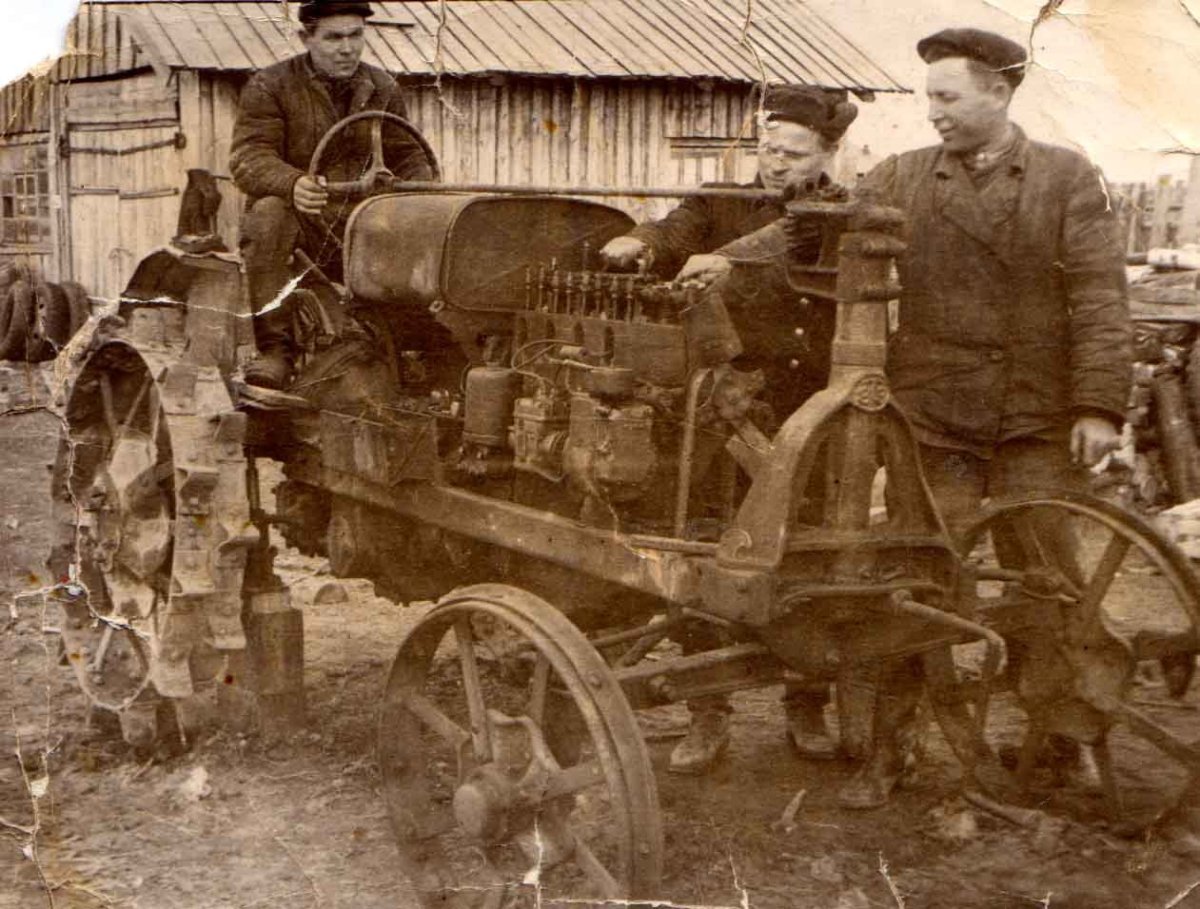 Старинные трактора
