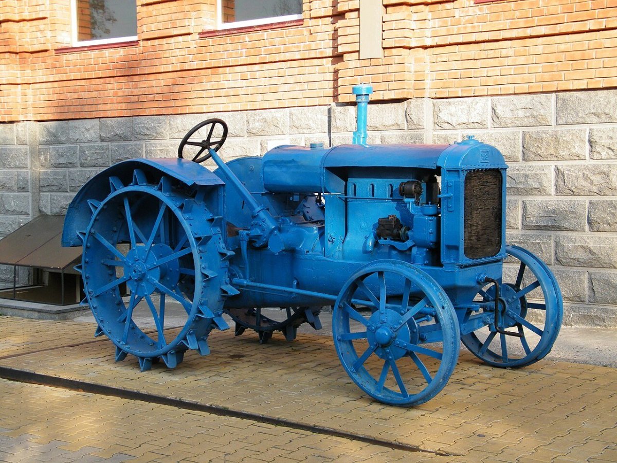 Трактор СТЗ 15/30