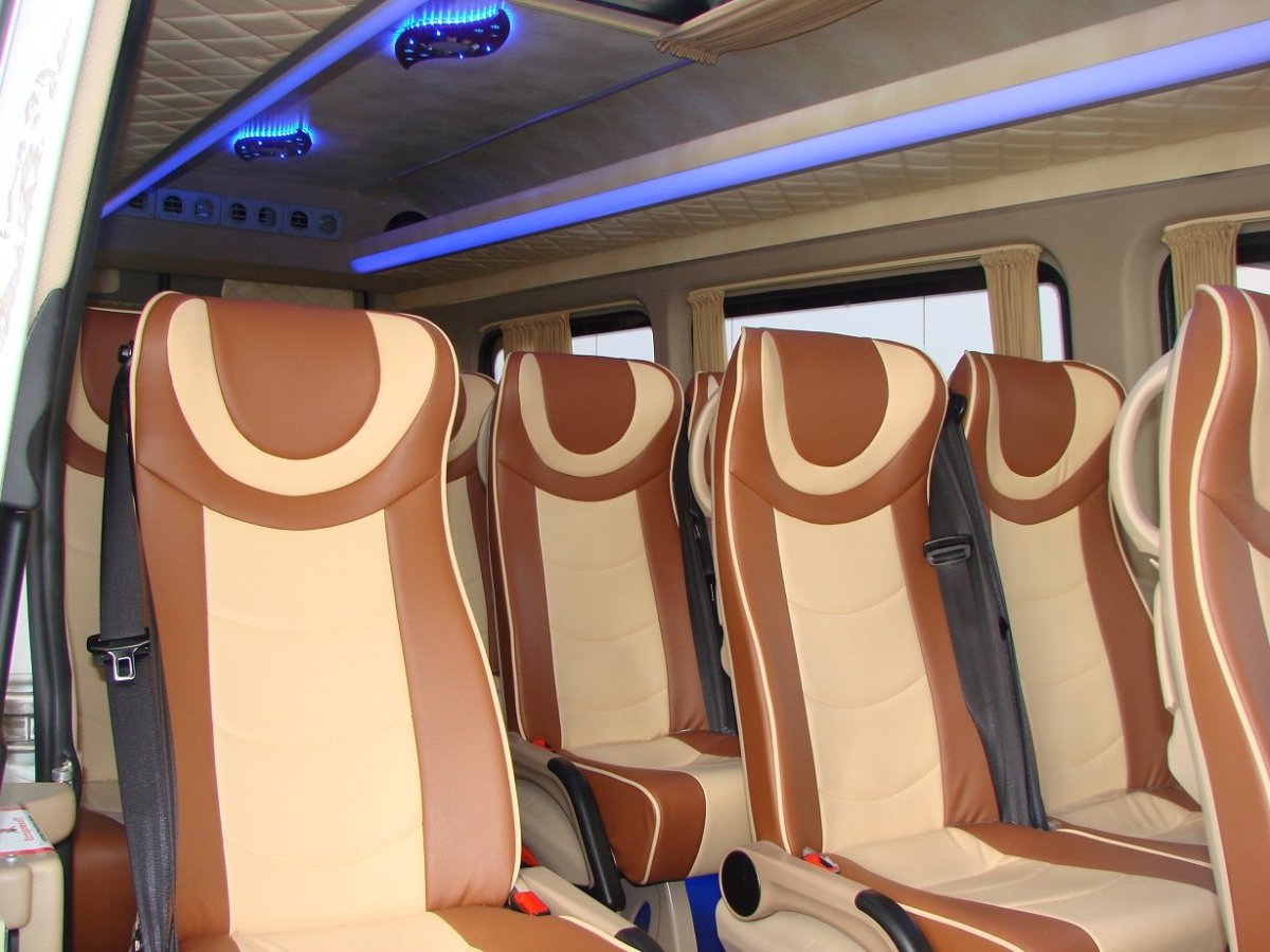 Мерседес микроавтобус внутри