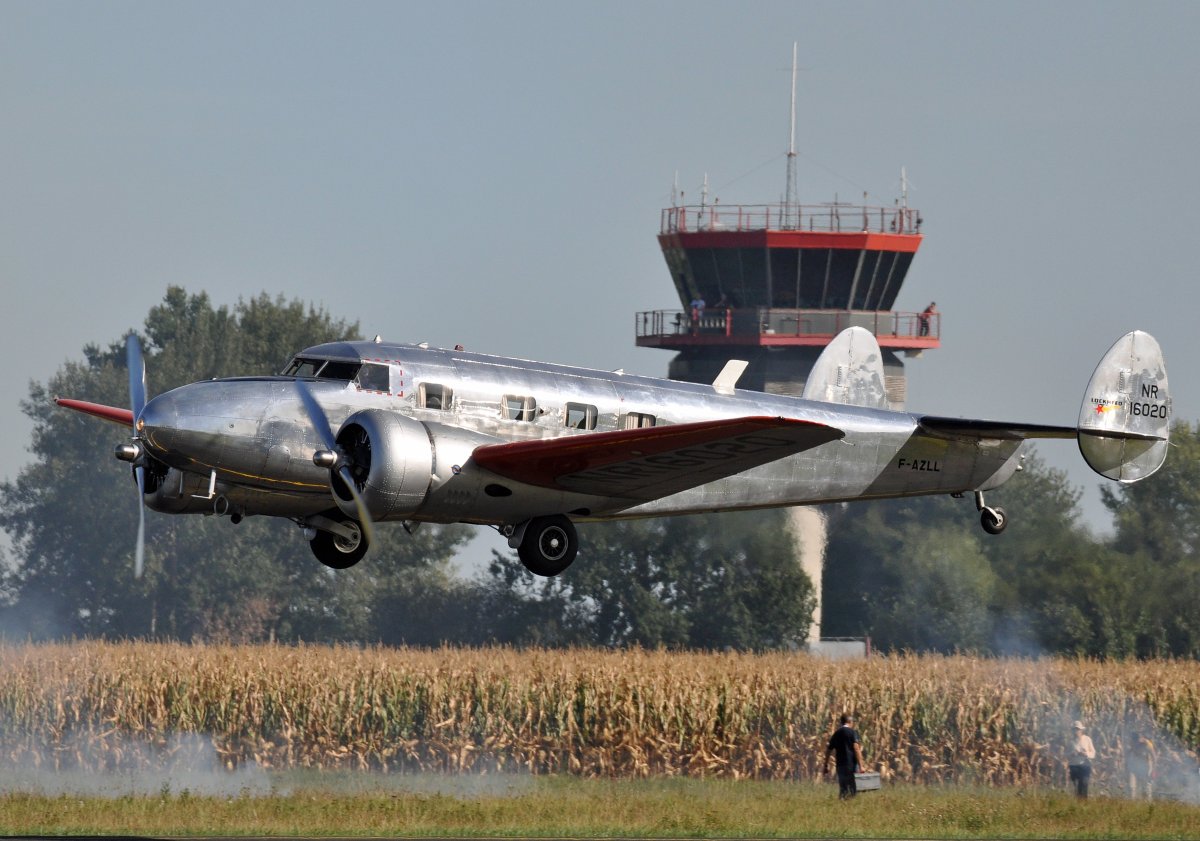 Lockheed 12a Electra