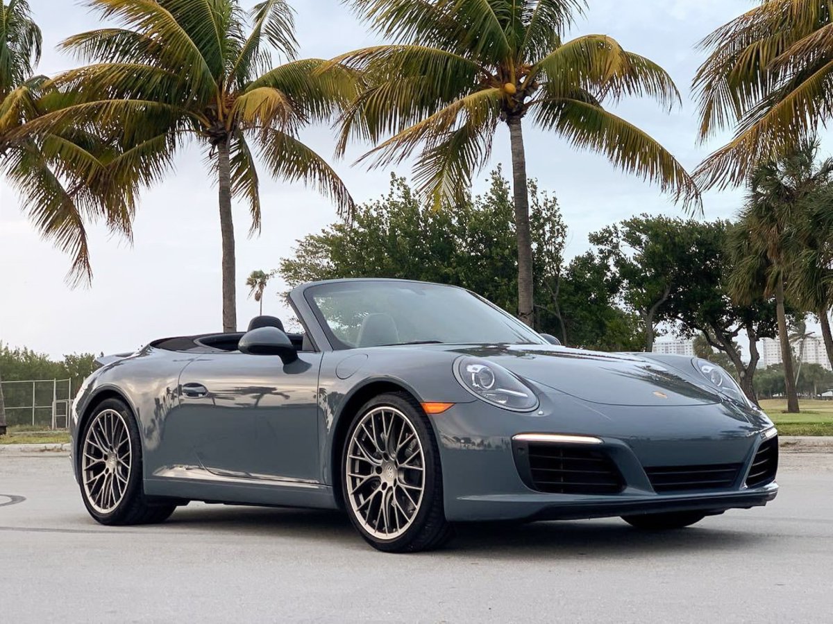 Сколько мест в Порше 911