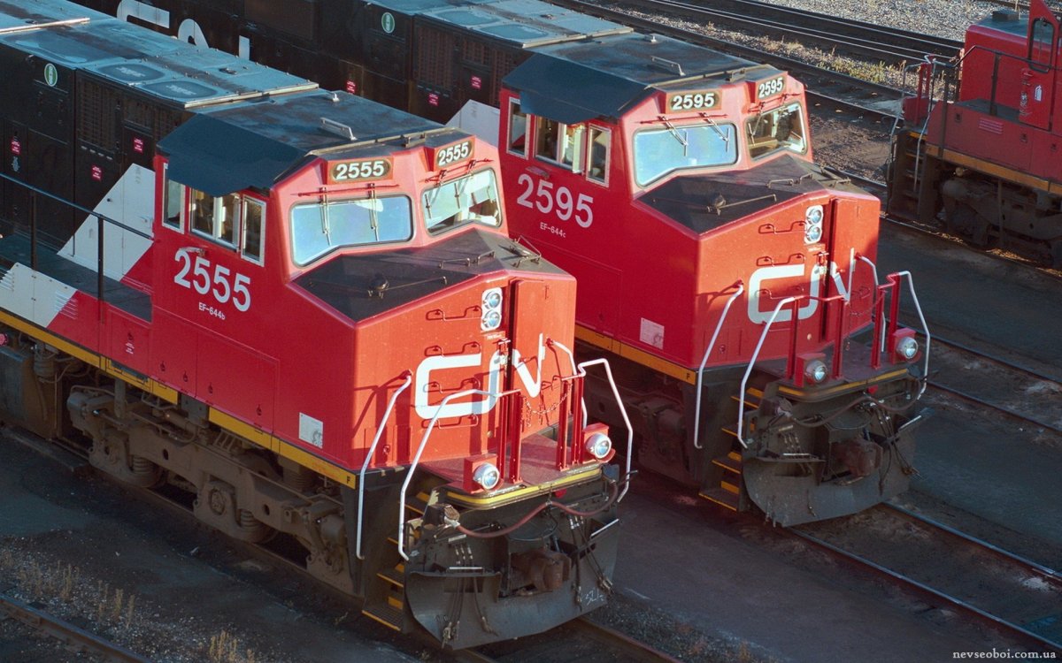 Грузовой поезд