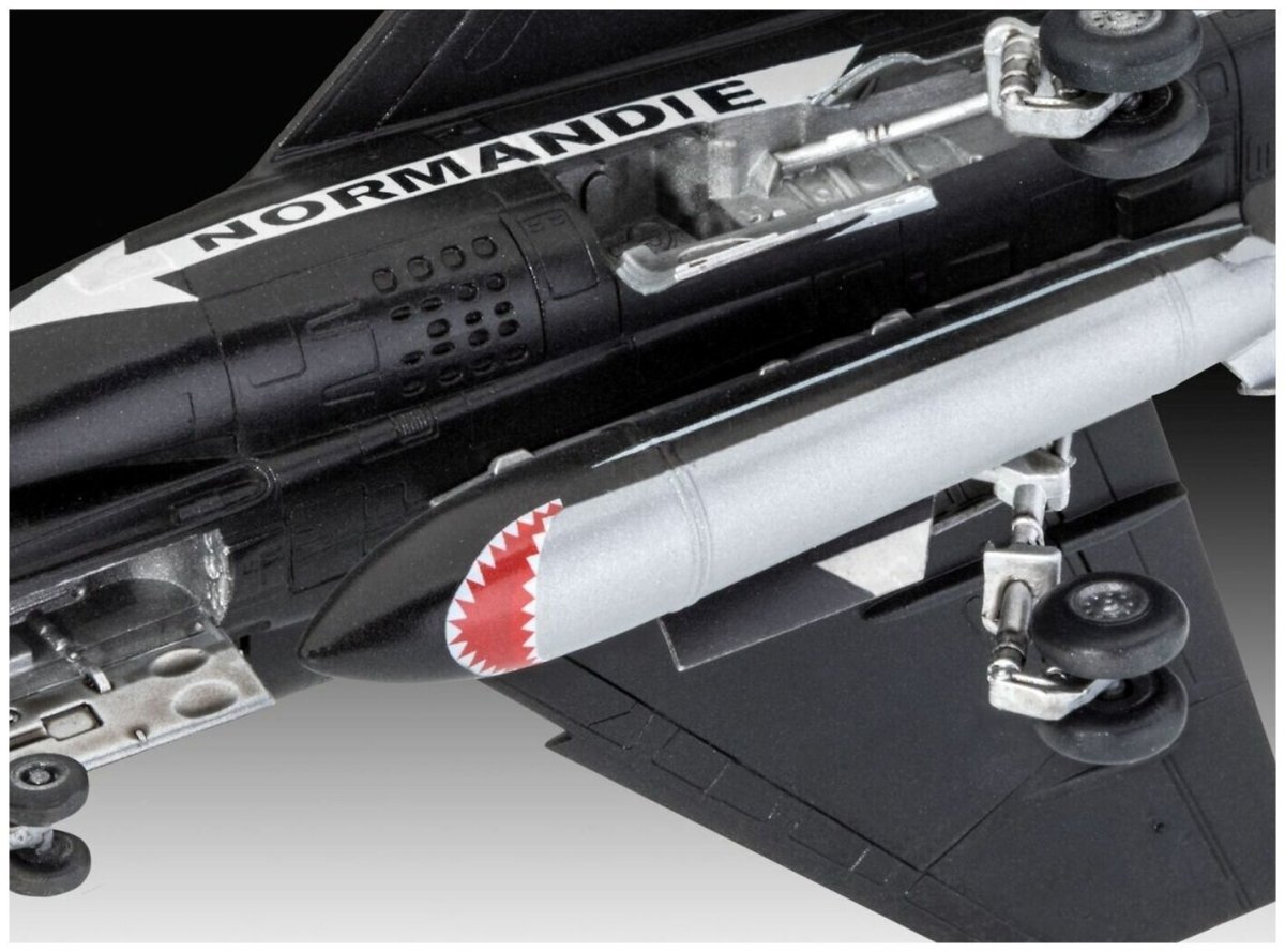 Многоцелевой истребитель FC-31